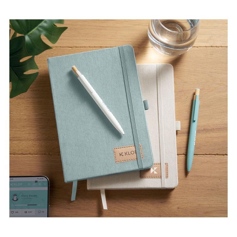 Notebook A5 cu copertă rigidă din RPET Cordi Note Albastru deschis