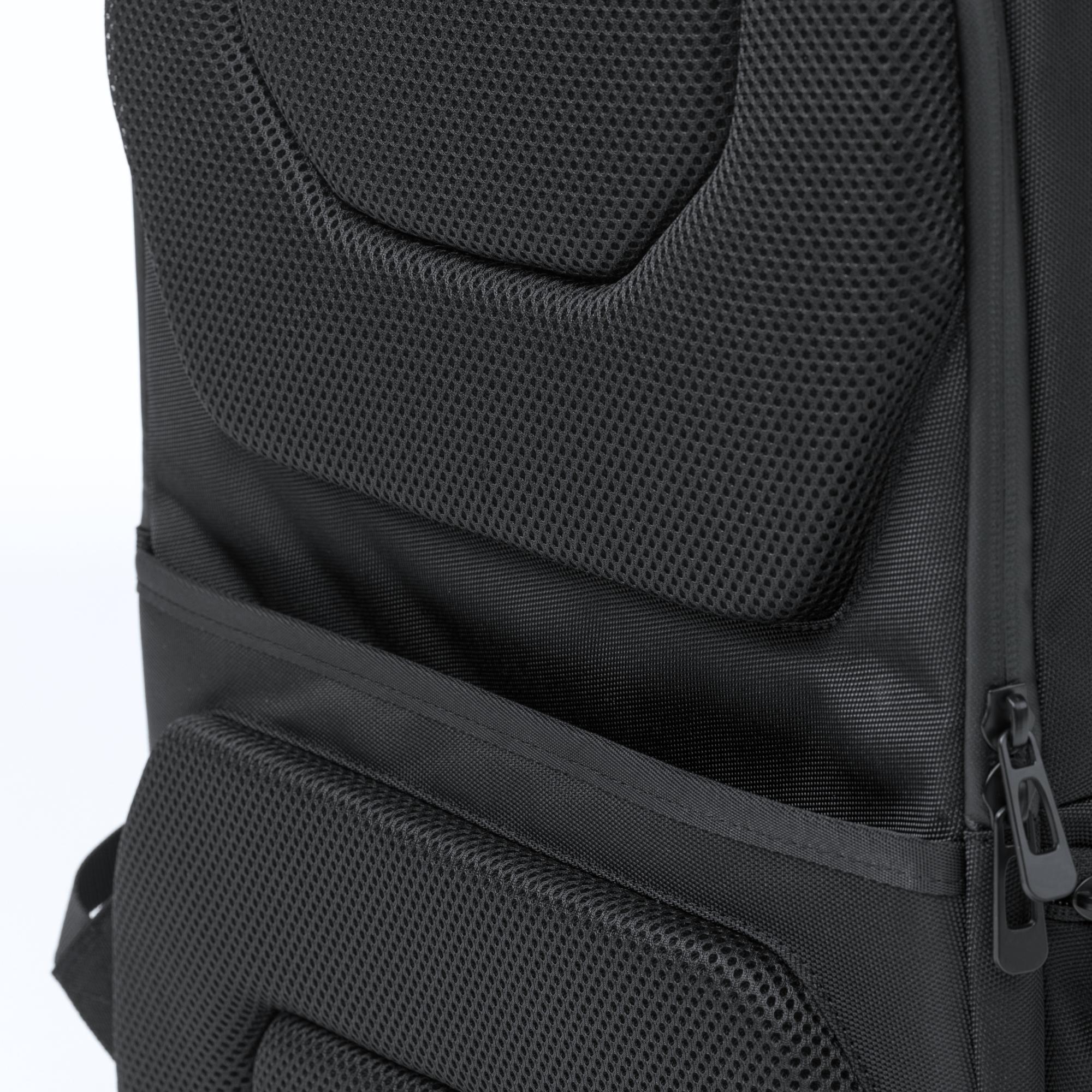 Rucsac business cu trei compartimente Bizz Pro Negru