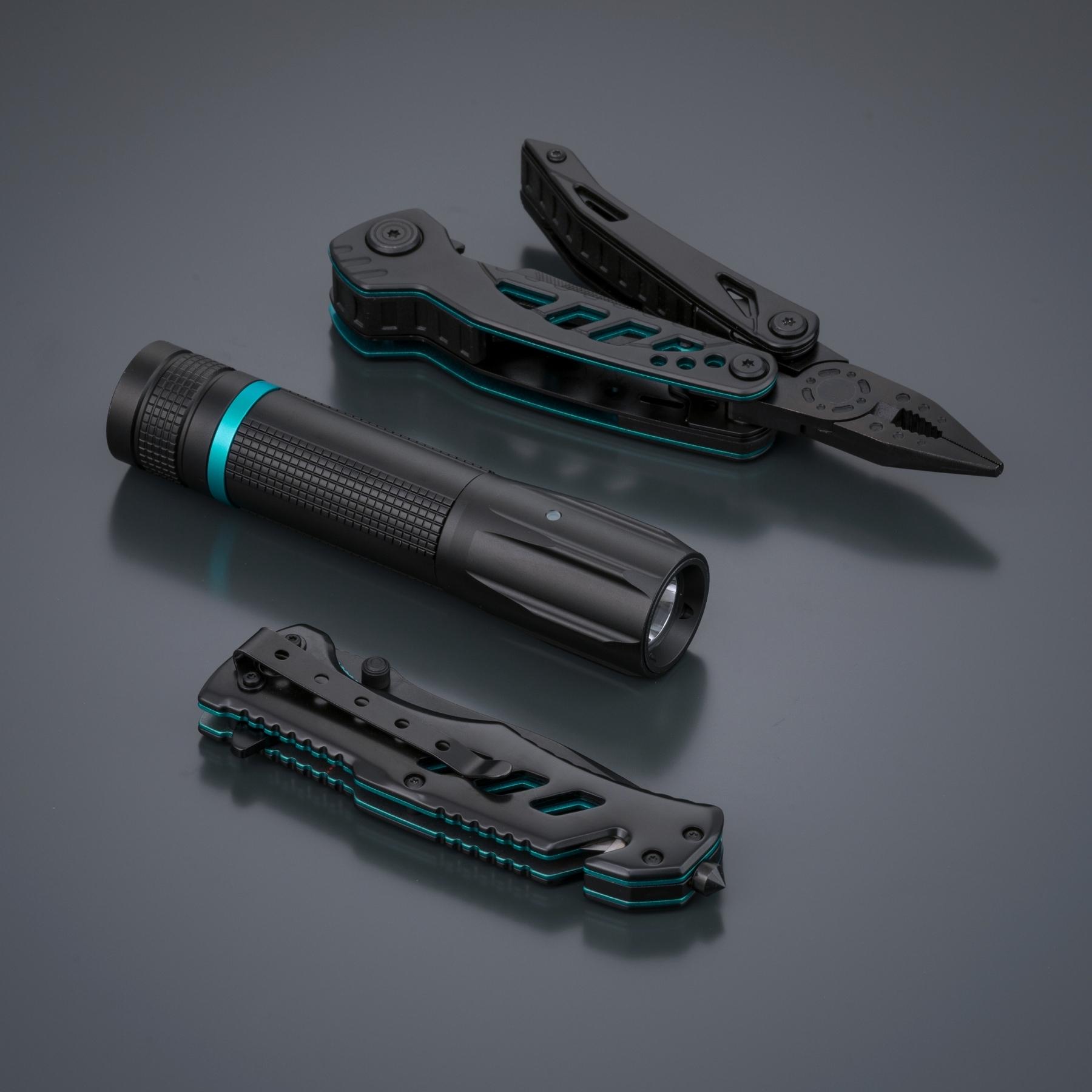 Multiset Optima: multitool, cuțit de salvare și lanternă mică