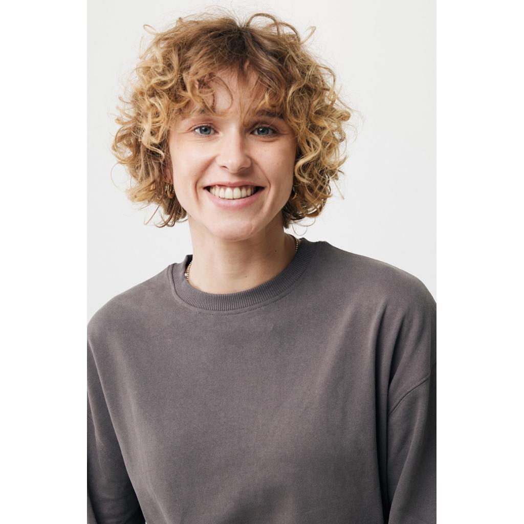 Pulover relaxat cu guler rotund  din bumbac reciclat Iqoniq Kruger anthracite 2XS