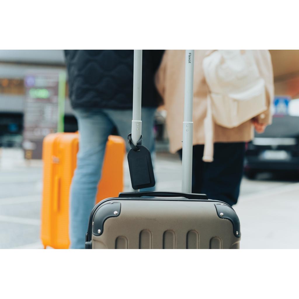 Globetrack RCSrPolyester luggage tag with worldwide locating black