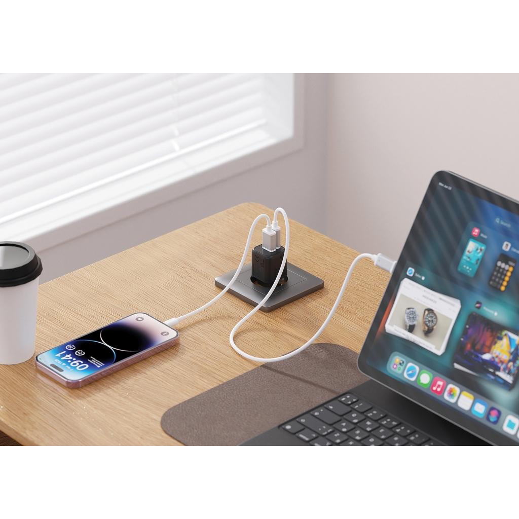 Urban Vitamin Monterey RCS recycled plastic 20W GAN charger black