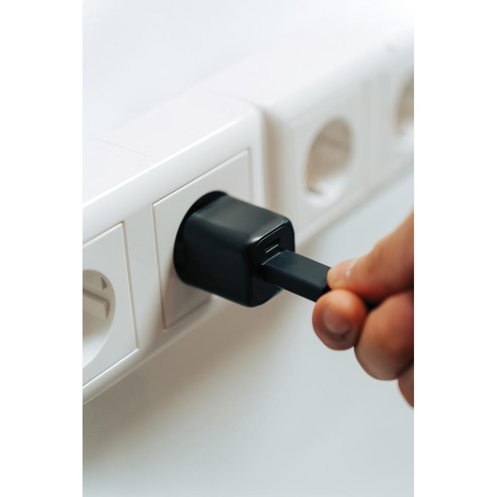 Urban Vitamin Monterey RCS recycled plastic 20W GAN charger black