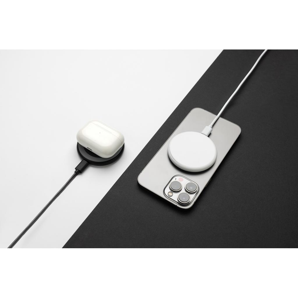 Magnapad 15W RCS rplastic magnetic 3 in 1 charging pad transparent