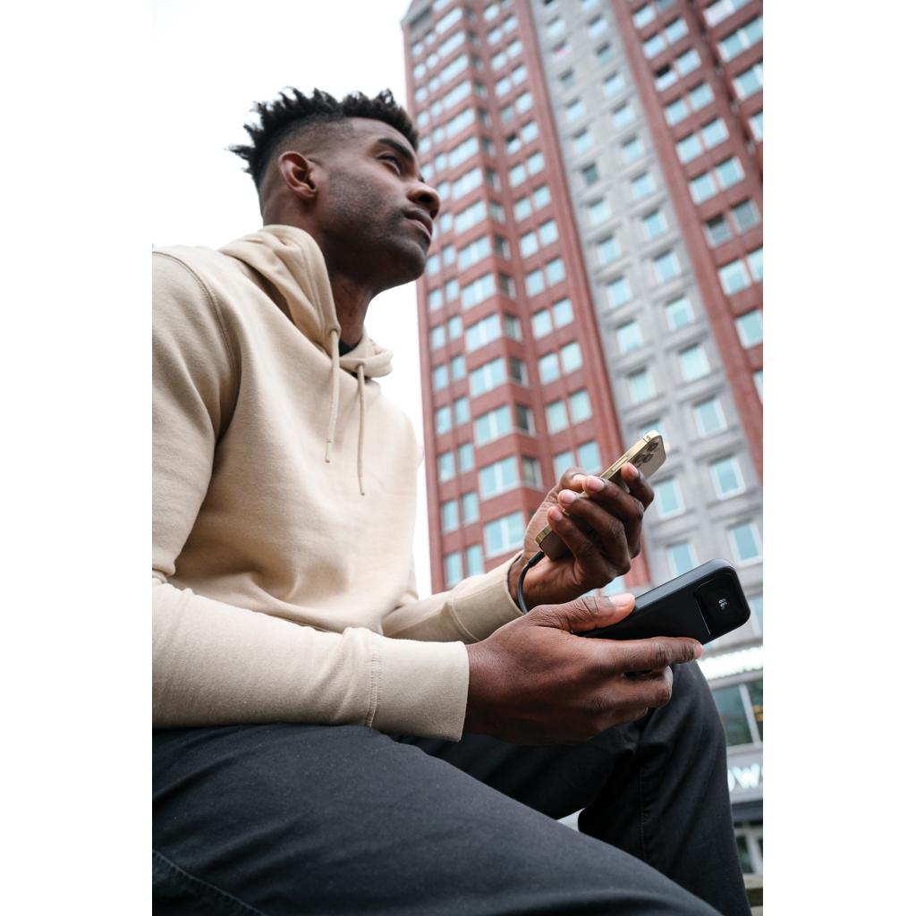 Turbopack RCS rplastic powerbank 10.000 integrated cables black