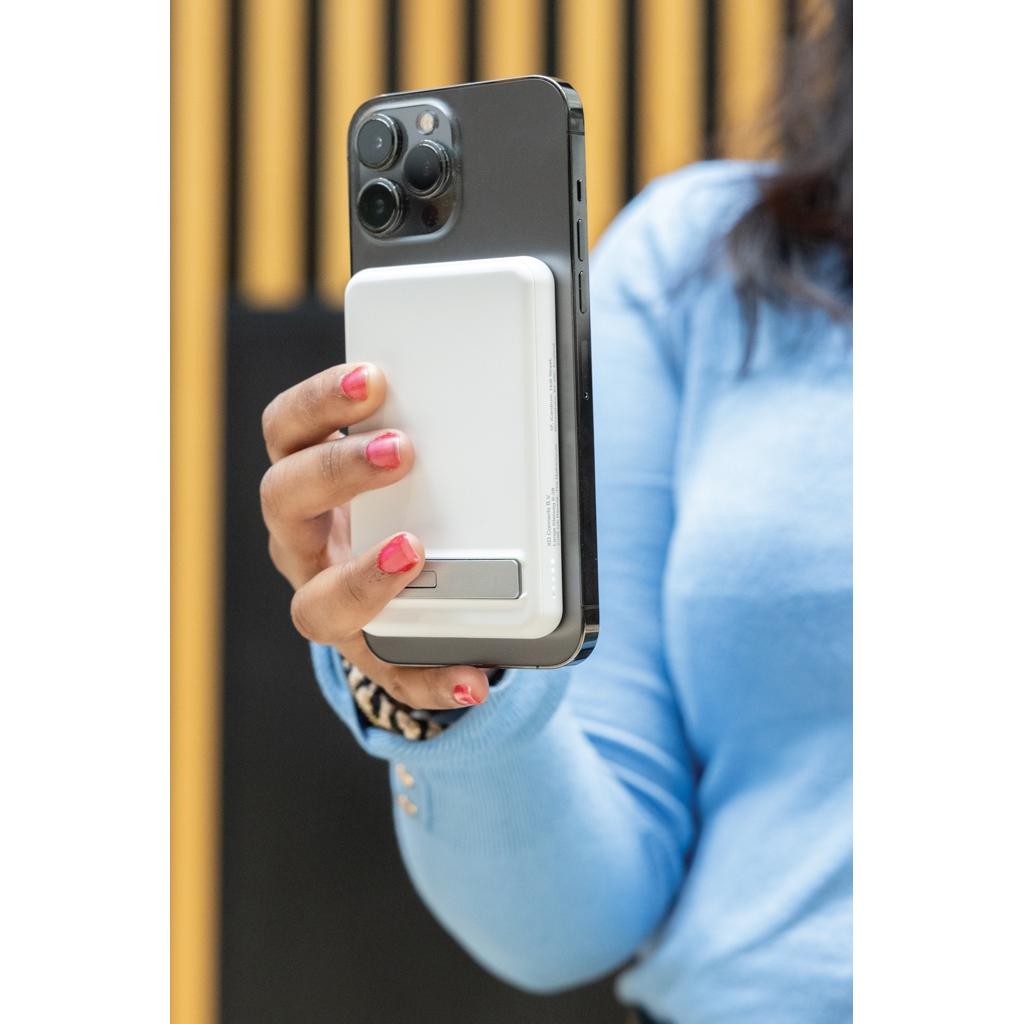 Zen RCS rplastic 5000 mah 5W magnetic bamboo powerbank transparent