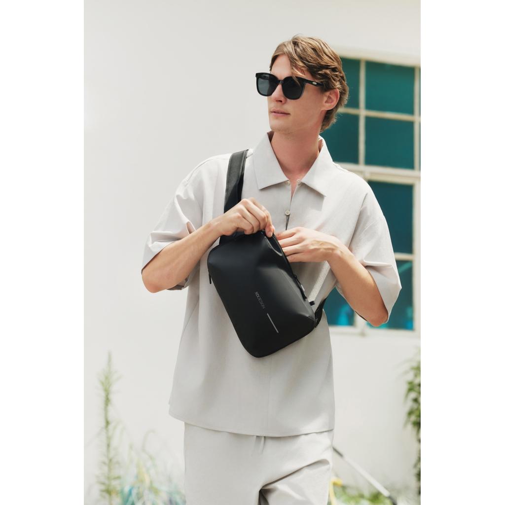 Urban Water Resistant Expandable Sling black