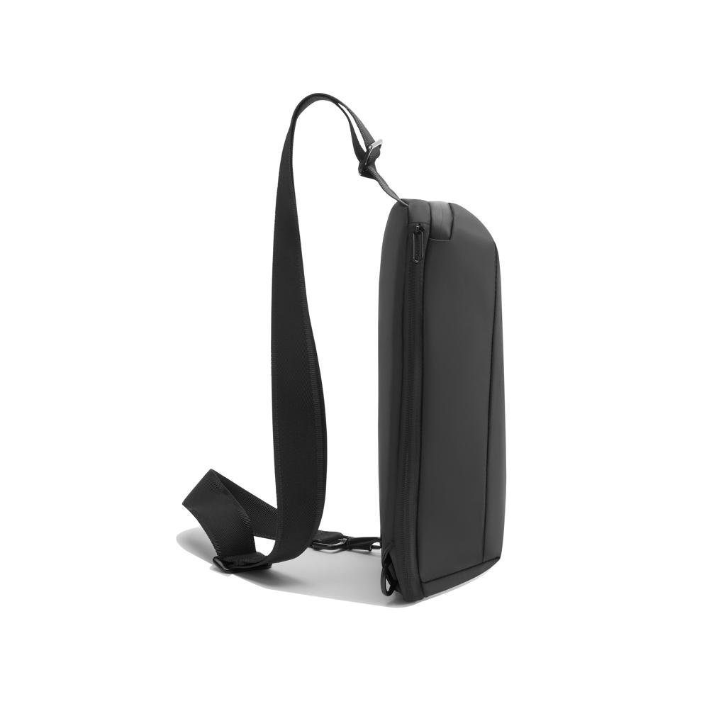 Urban Water Resistant Expandable Sling black
