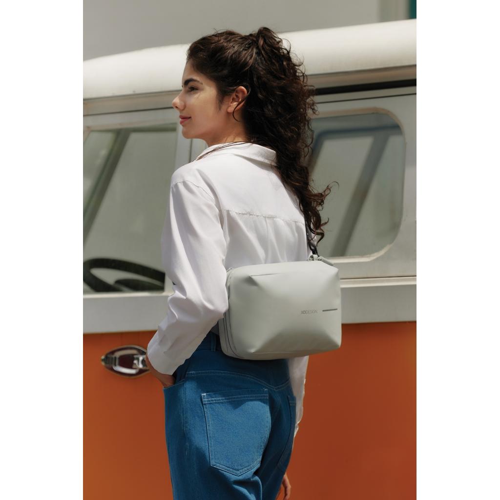 Urban Water Resistant Expandable Sling off white