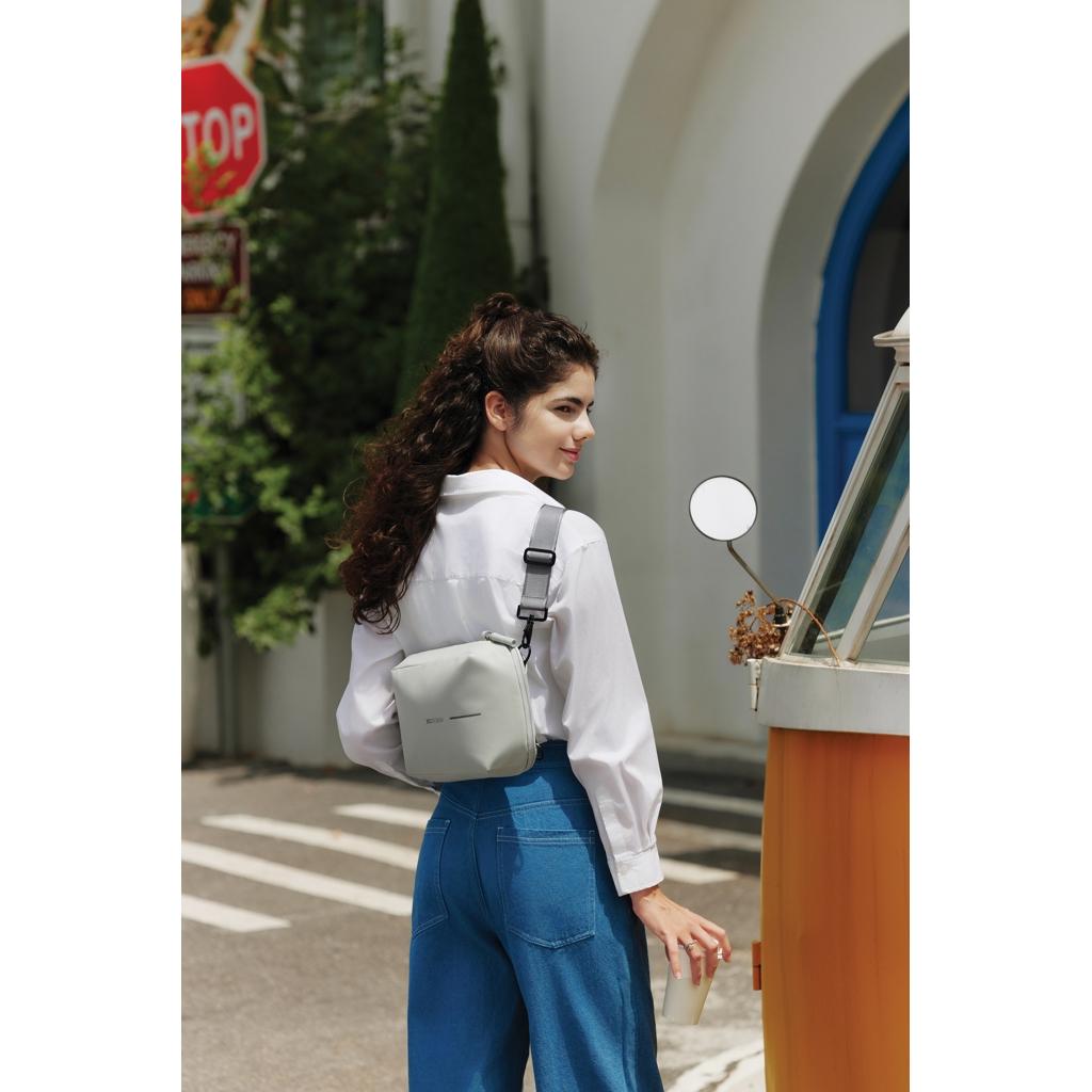 Urban Water Resistant Expandable Sling off white
