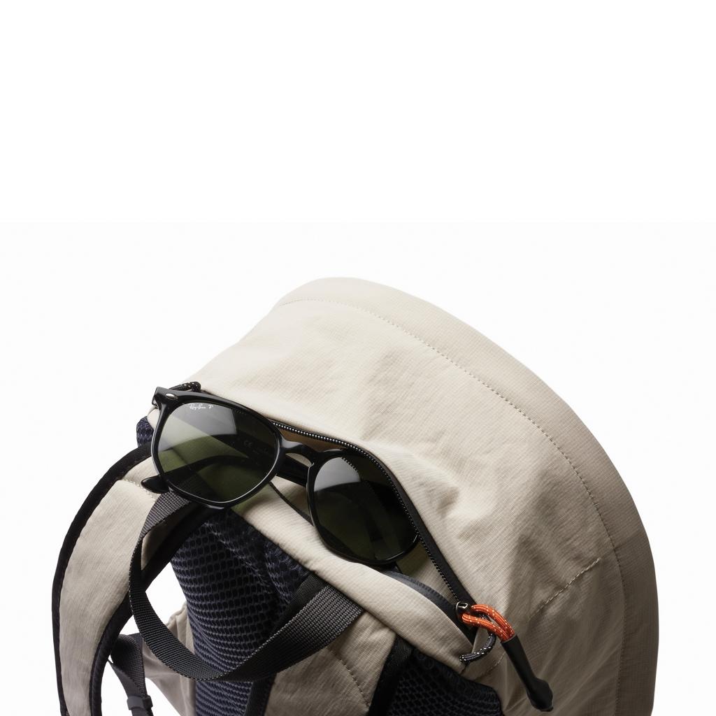 Bellroy Lite Daypack beige