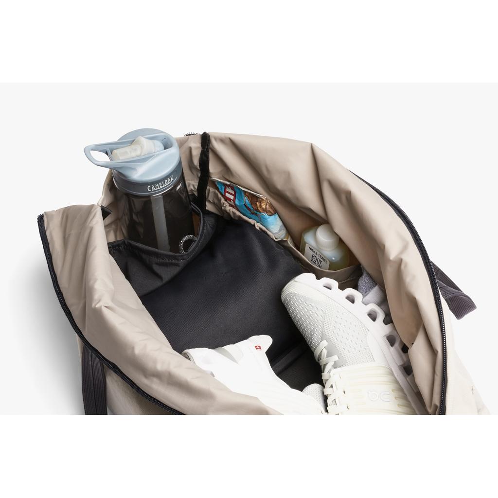 Bellroy Lite Duffel beige