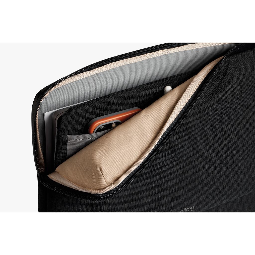 Bellroy Laptop Caddy 16 black