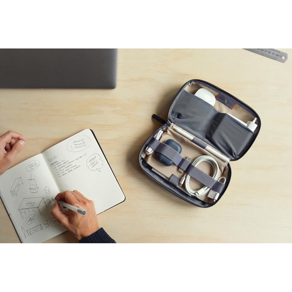Bellroy Tech Kit black