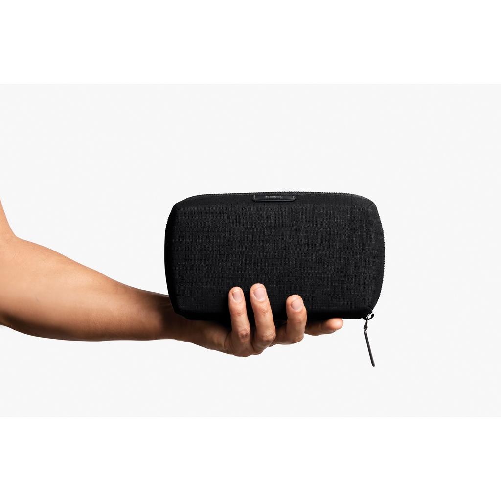 Bellroy Tech Kit black