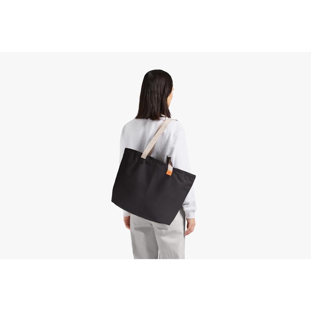 Bellroy Market Tote black