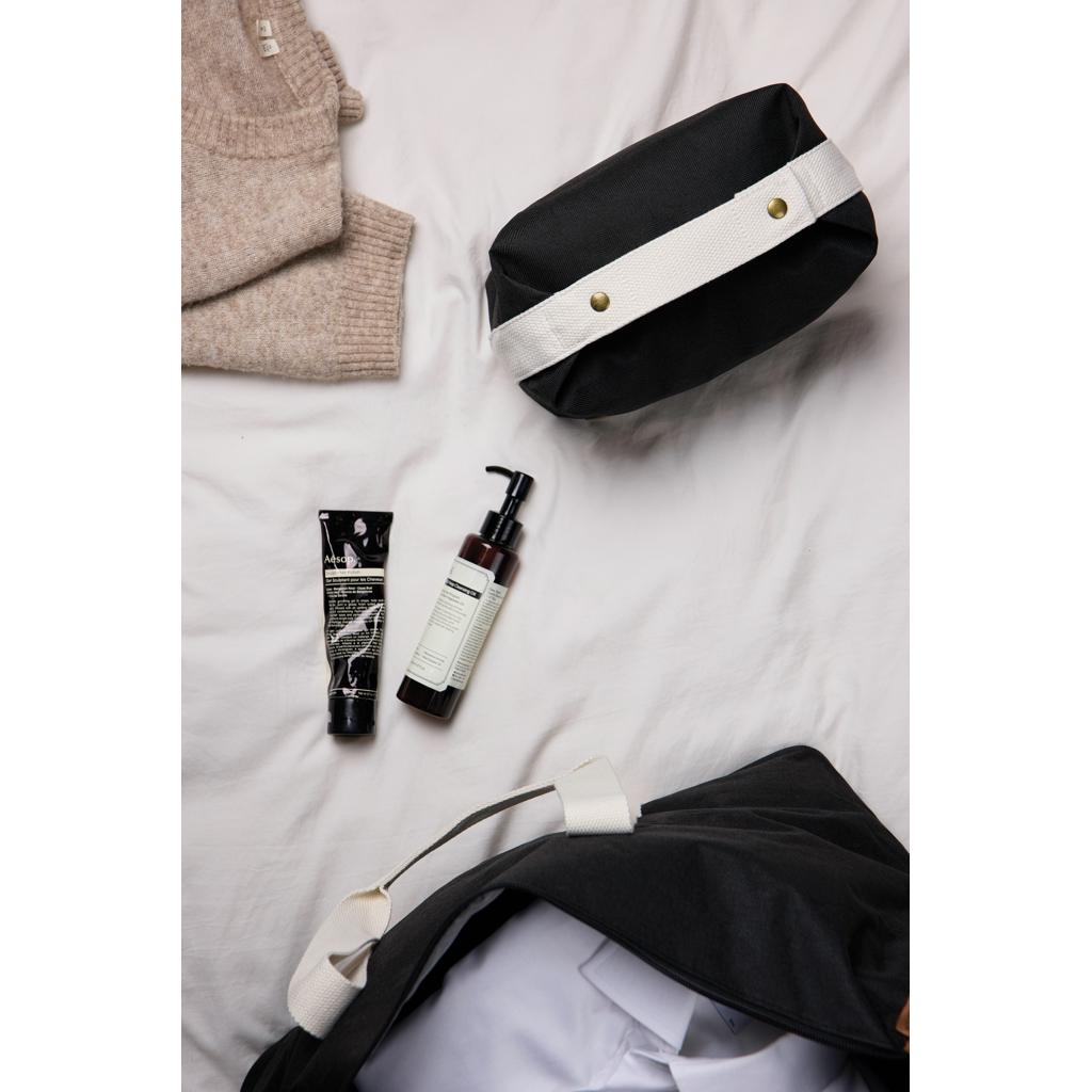 VINGA Sortino RCS toiletry bag black