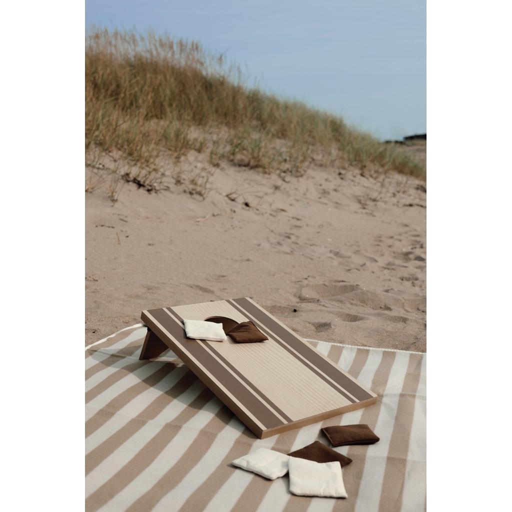 VINGA Cornhole game brown