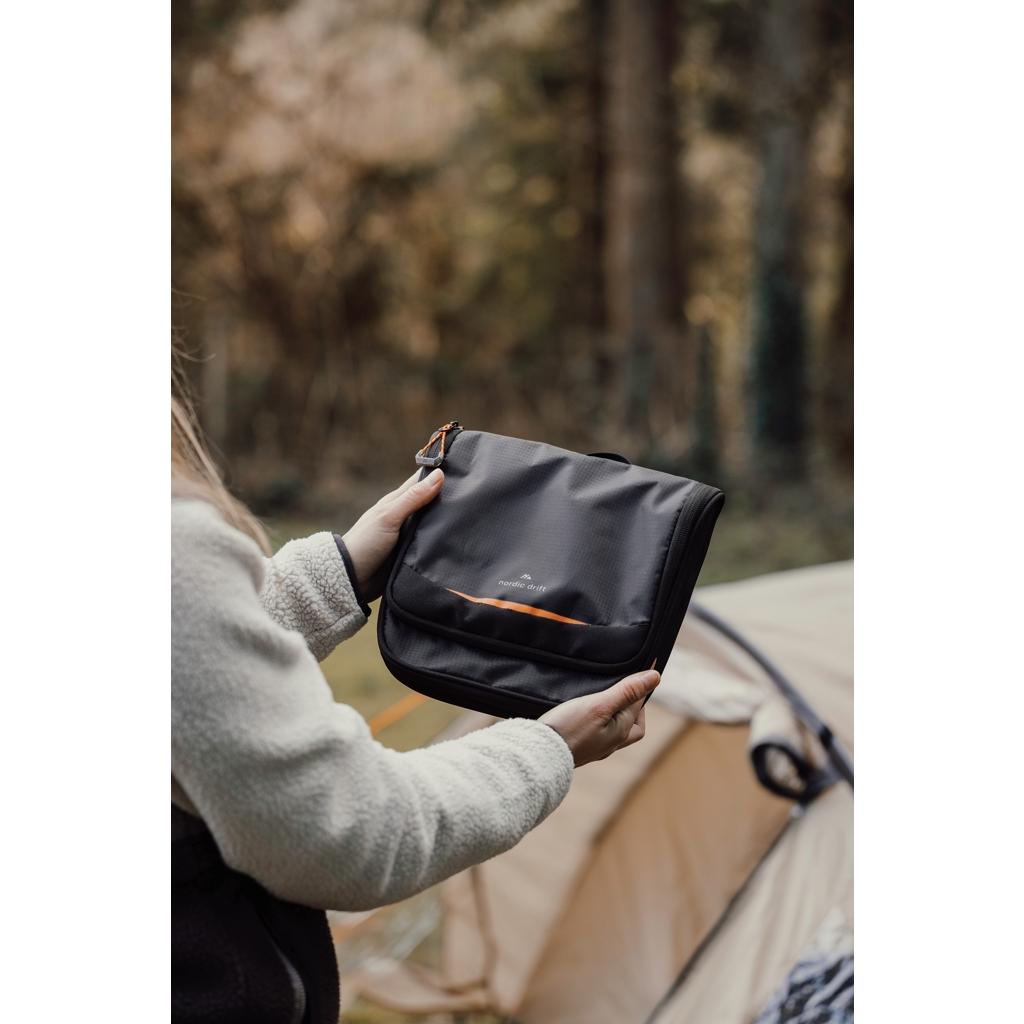 Geantă cosmetică Nordic Drift Trail 3L black