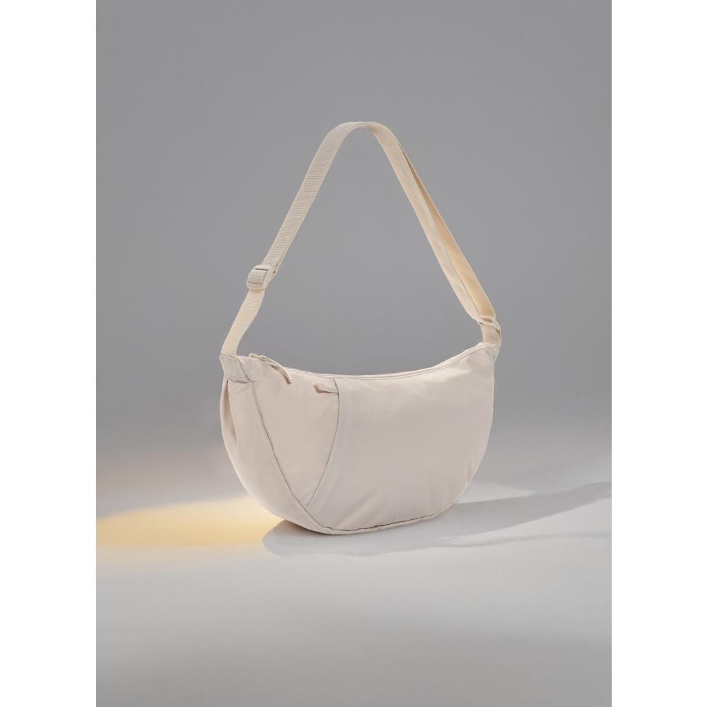 Geantă sling Crescent XL beige