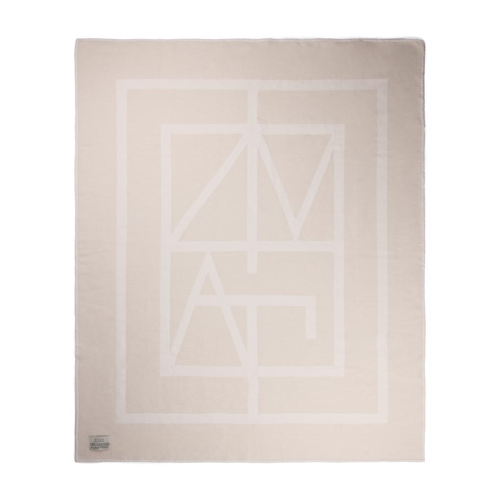Pătură Vinga Monogram off white