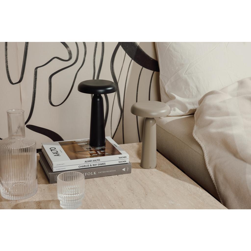 Lampă masă Vinga Avery black