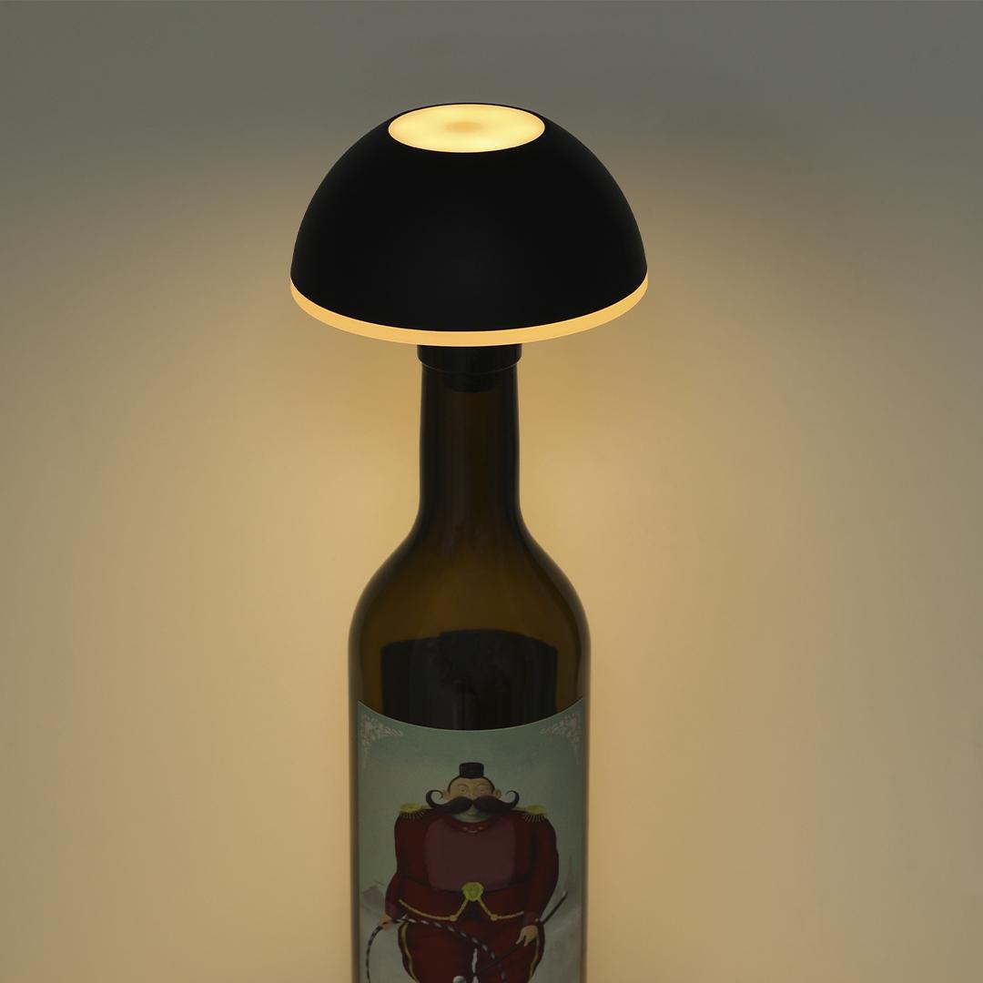 Lampă Kalvan negru