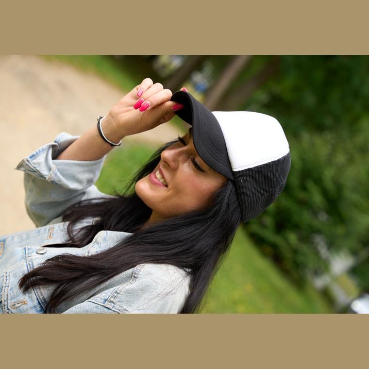 Șapcă trucker cu 5 panele Egmond Negru