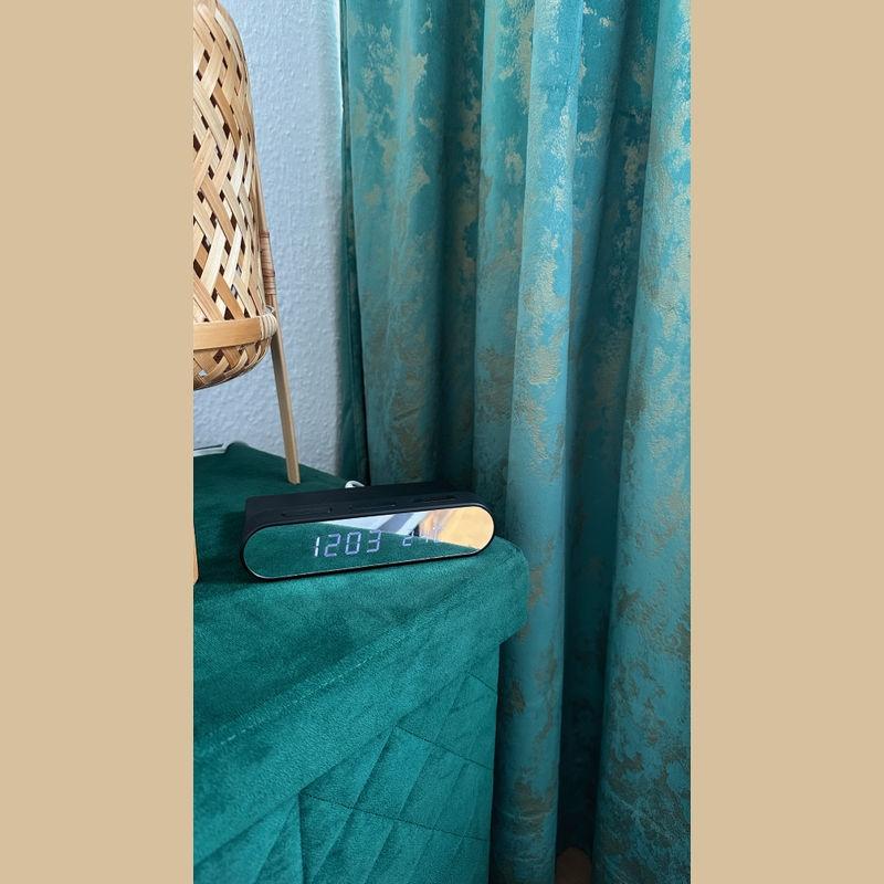 Ceas deșteptător cu încărcător wireless Adelaine Negru