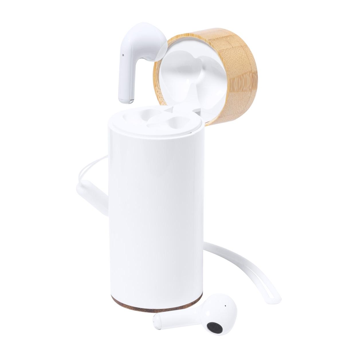 Power bank și căști bluetooth Lac