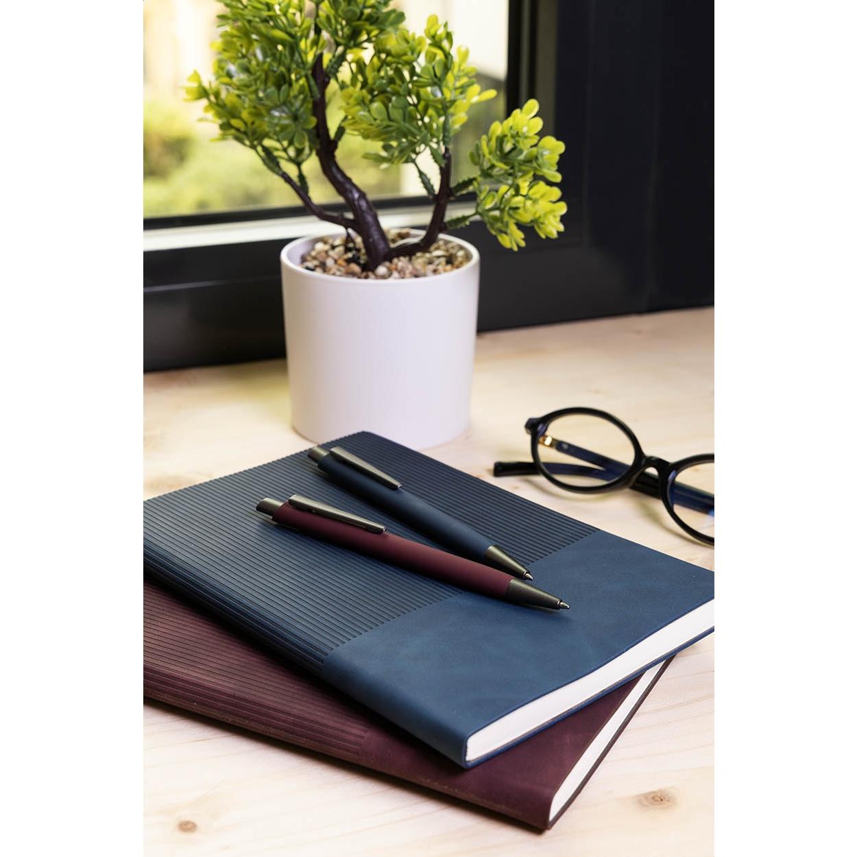 Set cu carnet și pix Strium burgundy