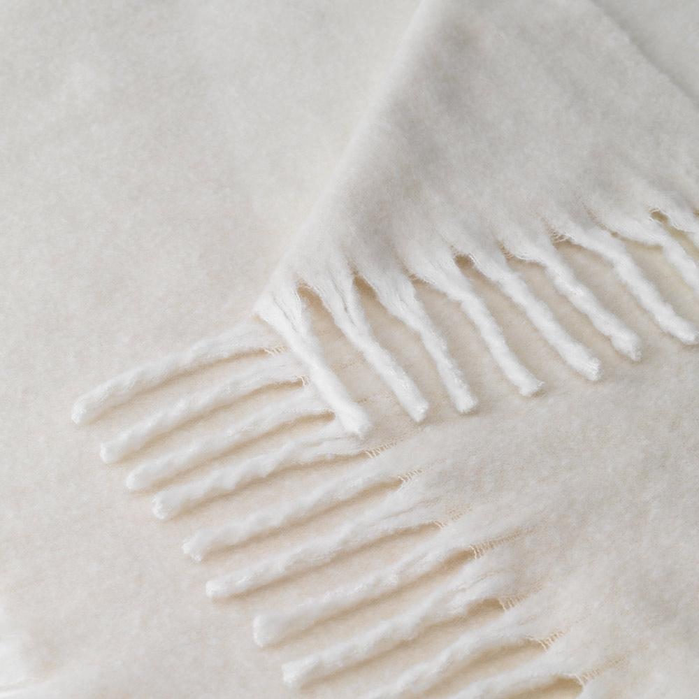 Pătură Comfy din poliester reciclat rPET, aspect mohair, 300 g/m² Bej